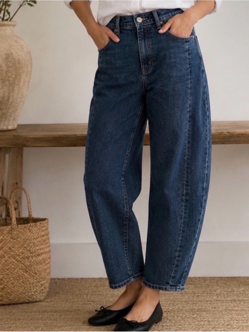 Old Navy High Rise Barrel Leg Jeans Size 14 Dark Wash Cropped Denim Trendy